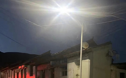 农村院子里最适合的两当太阳能路灯亮度与安装要点 农村院子里最适合的两当太阳能路灯亮度与安装要点